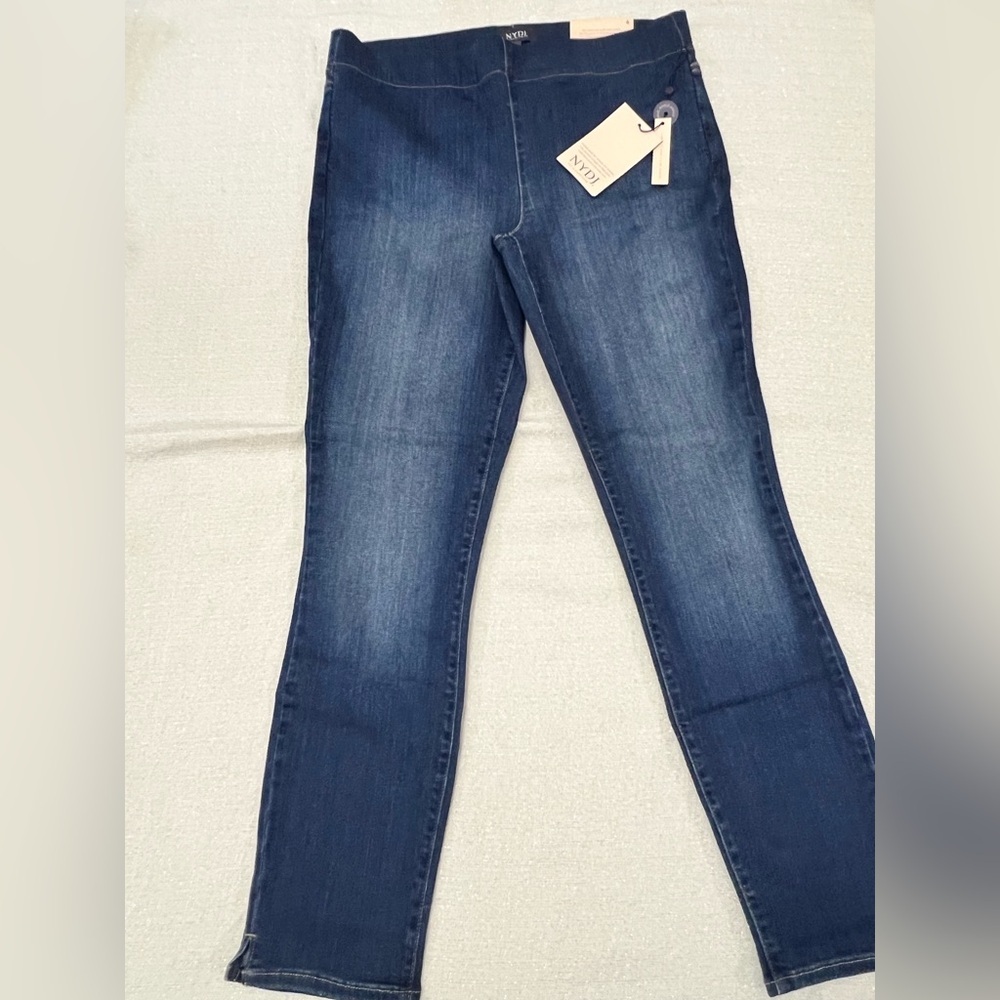 NWT Women’s NYDJ Pull On Sure Stretch Jeans -Denim Size 6